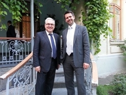 Mr Valeriy Pyatnitskiy and Icelandic Ambassador Martin Eyjólfsson.