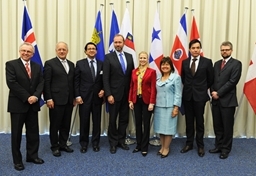 From left to right: Mr Kåre Bryn, EFTA Secretary-General; Mr Johann N. Schneider-Ammann, Federal Councillor, Head of the Federal Department of Economic Affairs of Switzerland; Mr Ronald Saborio Soto, Ambassador, Permanent Mission of Costa Rica, Geneva; Mr Trond Giske, Minister of Trade and Industry of Norway; Ms Aurelia Frick, Minister of Foreign Affairs of Liechtenstein; Ms Diana Salazar, Viceminister, Chief Trade Negotiator, Panama; Mr Dacio Castillo, Ambassador, Permanent Mission of Honduras, Geneva; and