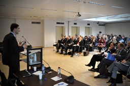 Mr Zsolt Darvas, a Research Fellow at Bruegel, gives a presentation on the euro crisis and the EU's policy response.
