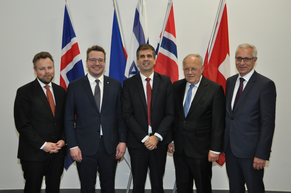 After the signing of the agreements, from left: Torbjørn Røe Isaksen, Minister of Trade and Industry of Norway, Guðlaugur Þór Þórðarson, Minister for Foreign Affairs and External Trade of Iceland, Eli Cohen, Minister of Trade and Economy, Israel, Johann N. Schneider-Ammann, Federal Councillor and Head of the Federal Department of Economic Affairs, Education and Research of Switzerland, Henri Gétaz, EFTA Secretary-General.