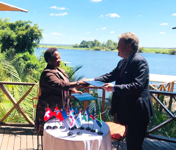 The spokespersons for EFTA and SACU for the 4th review meeting, Ms Emily Mpahlele and Mr Lars Erik Nordgaard.