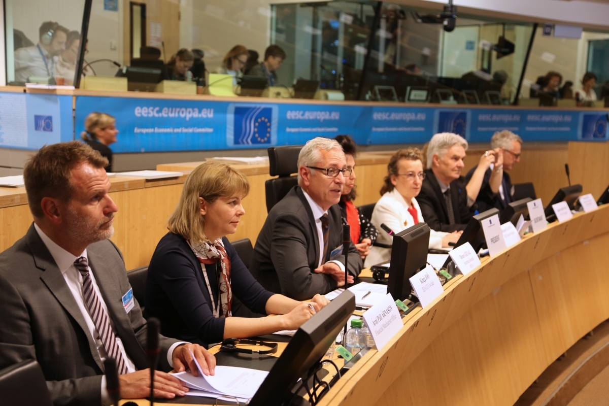 EFTA Secretary-General, Henri Gétaz (centre) spoke about the state of play and future challenges of the EEA