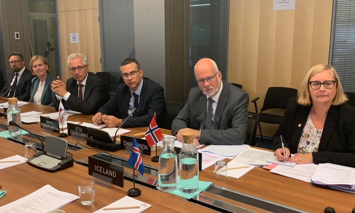 From left: Andri Lúthersson Deputy Secretary-General, Hege Marie Hoff Deputy Secretary-General, Henri Gétaz Secretary-General, Pascal Schafhauser Deputy Secretary-General, Dagfinn Sørli Norwegian Ambassador (Chair), Helga Helland Deputy Norwegian mission.