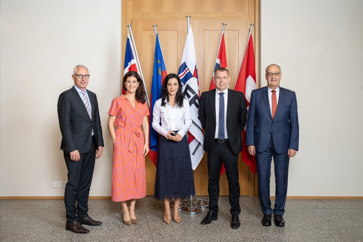From left to right: Henri Gétaz, Thórdís Kolbrún Reykfjörd Gylfadóttir, Dominique Hasler, Halvard Ingebrigtsen, Guy Parmelin From left to right: Henri Gétaz, Thórdís Kolbrún Reykfjörd Gylfadóttir, Dominique Hasler, Halvard Ingebrigtsen, Guy Parmelin