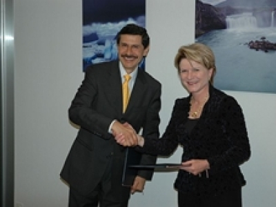 _008-08-29-efta-mexico-amend-fta256-0