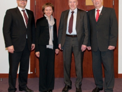 _011-11-08-efta-ecofin-256pxl