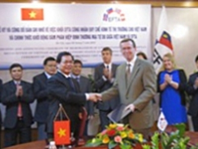 _012-07-03-efta-vietnam-sign-fta-neg-launch256