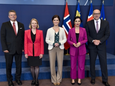 _022-05-23-eea-council-family